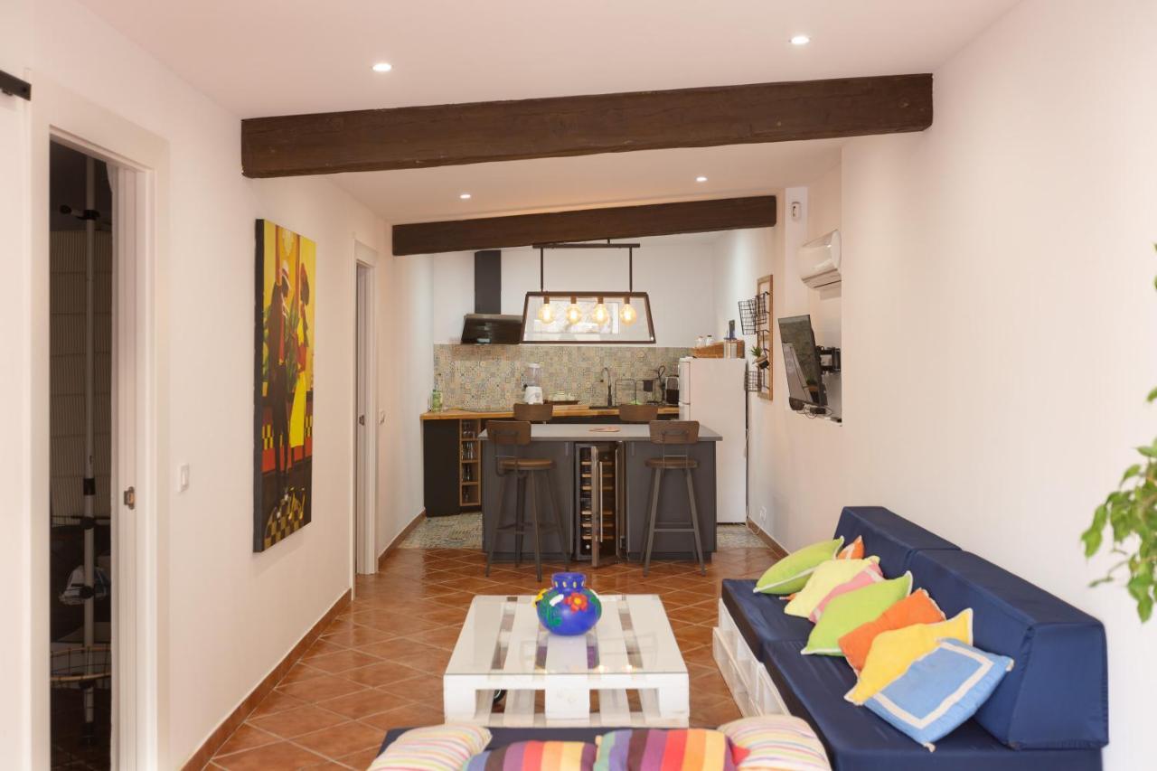 Detached Villa For 6 People In Lloret De Mar With Comunal Outdoor Swimming Pool Puigventos Exterior photo