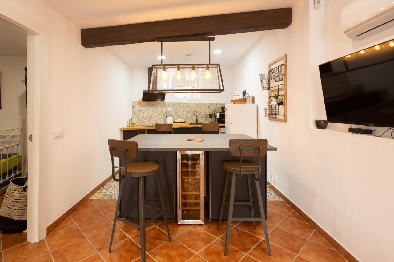 Detached Villa For 6 People In Lloret De Mar With Comunal Outdoor Swimming Pool Puigventos Exterior photo